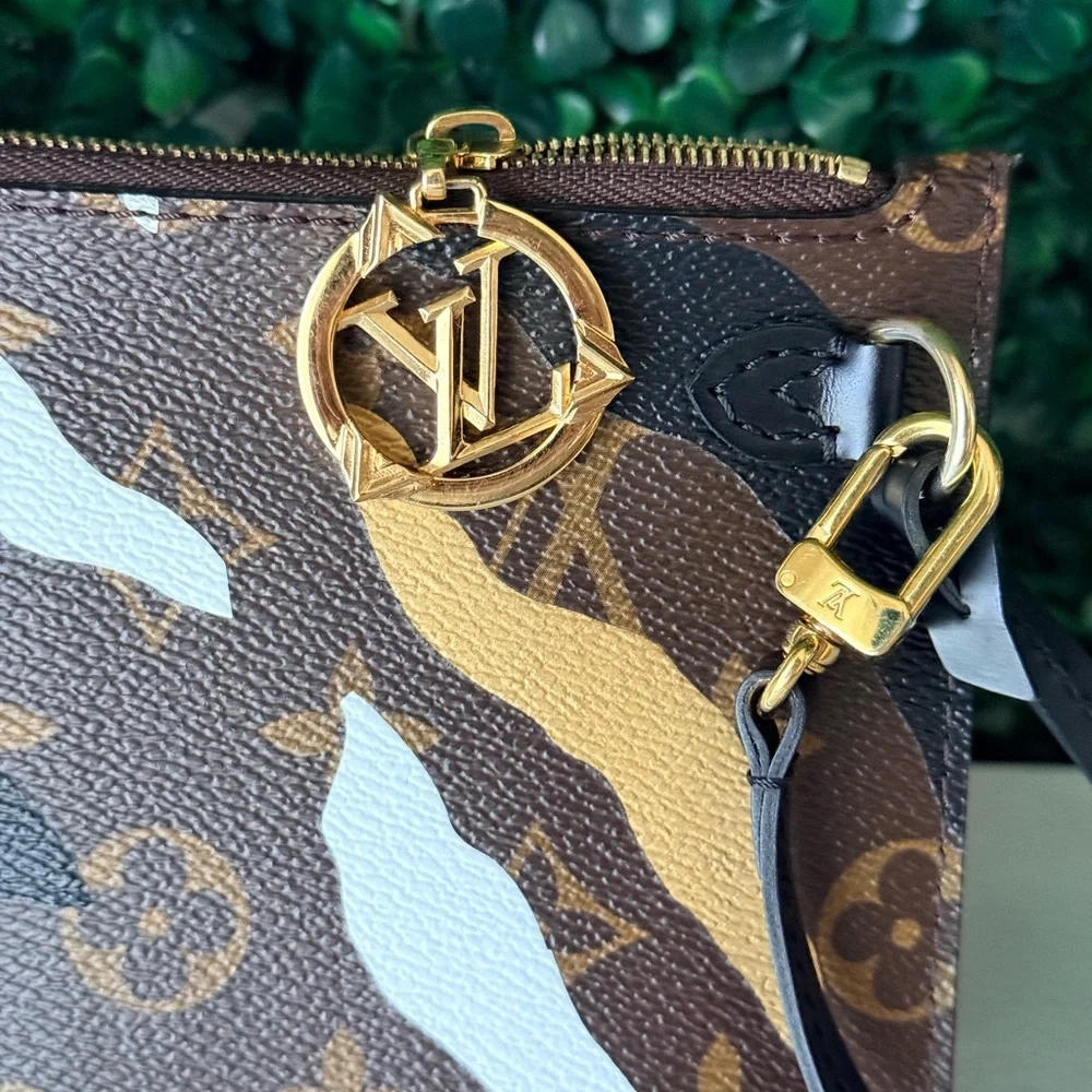Louis Vuitton Monogram Limited Edition League of Legends Neverfull Pouch